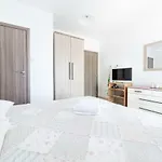 Pensjonat Luna Tribunj 3*