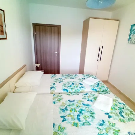 Luna Guest house