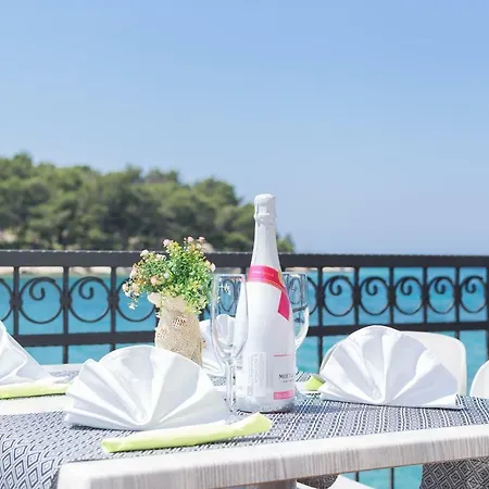Luna Guest house 3*