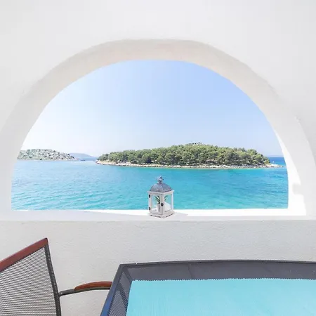 Luna Tribunj (Sibenik-Knin)