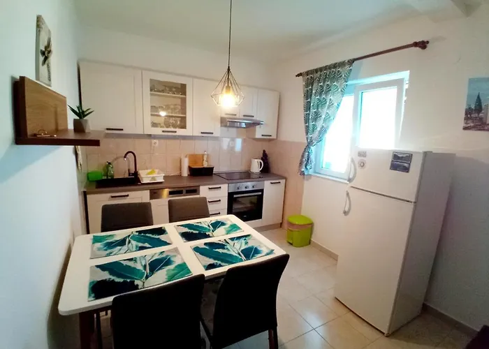 Gasthuis Luna Tribunj Tribalj